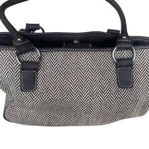 Chaps Vintage ladies Herringbone purse Chocolate Brown and Cream Fall Classic